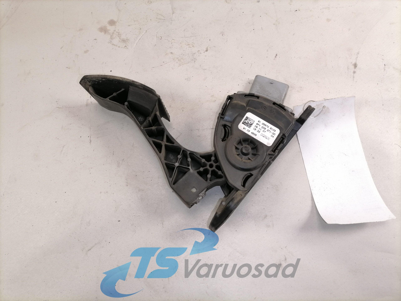 MAN Gaasipedaal reostaadiga 81259706103 - מערכת דלק עבור משאית: תמונה 2 MAN Gaasipedaal reostaadiga 81259706103 - מערכת דלק עבור משאית: תמונה 2
