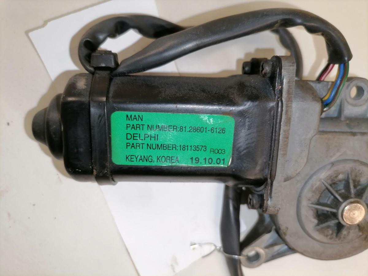 MAN Glass lift 81286016126 - חלון וחלקים עבור משאית: תמונה 4 MAN Glass lift 81286016126 - חלון וחלקים עבור משאית: תמונה 4