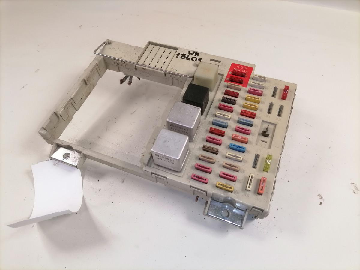 MAN Kaitsmepaneel 81254446074 - נתיך עבור משאית: תמונה 3 MAN Kaitsmepaneel 81254446074 - נתיך עבור משאית: תמונה 3