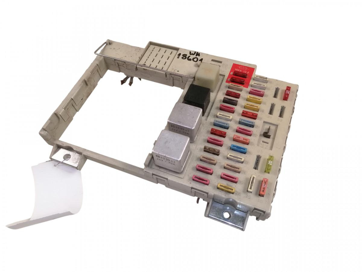 MAN Kaitsmepaneel 81254446074 - נתיך עבור משאית: תמונה 1 MAN Kaitsmepaneel 81254446074 - נתיך עבור משאית: תמונה 1