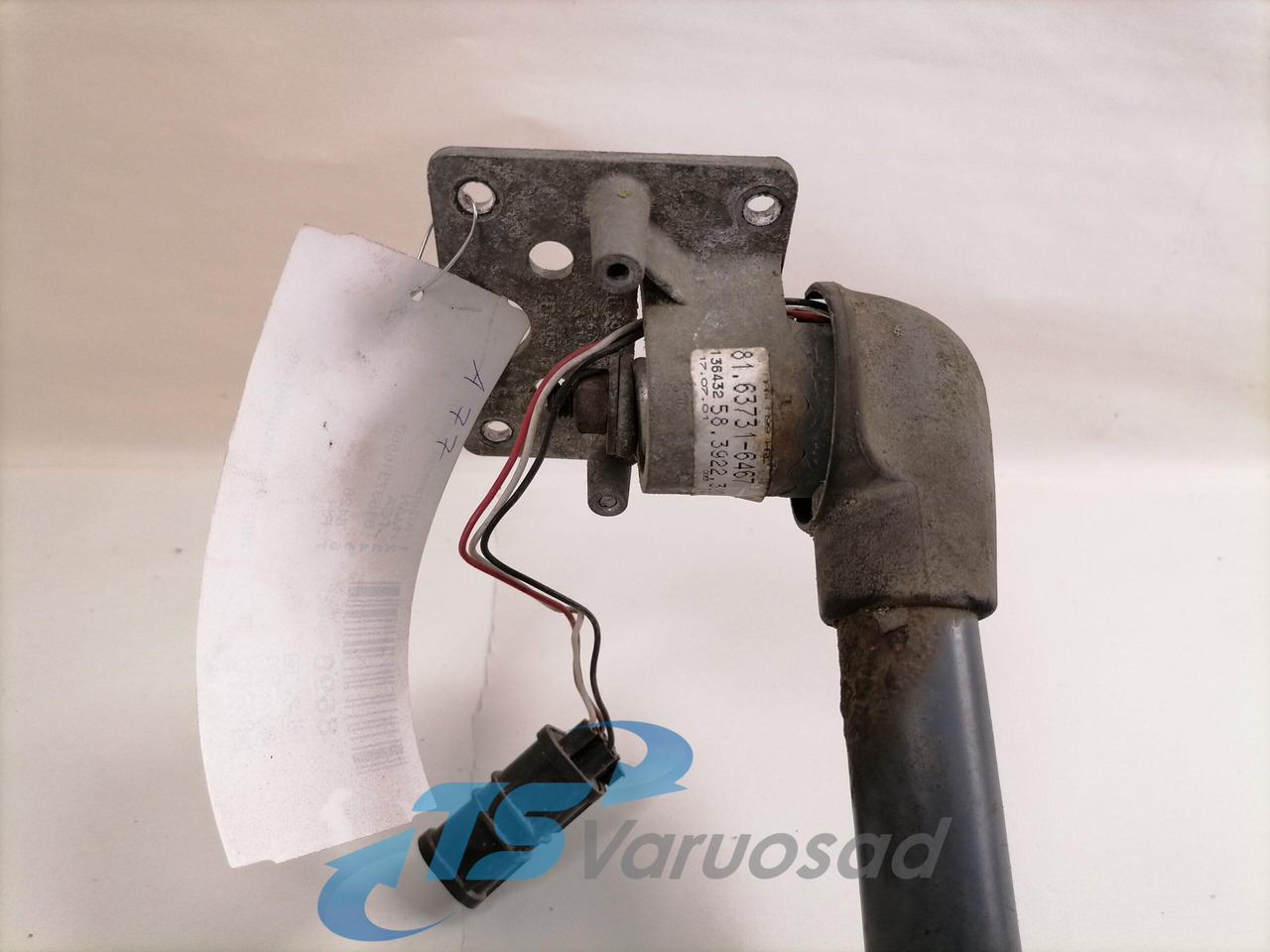 MAN Küljepeegel, parem 81637316560 - מראה פנימית עבור משאית: תמונה 3 MAN Küljepeegel, parem 81637316560 - מראה פנימית עבור משאית: תמונה 3