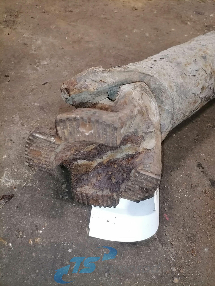 MAN Propeller shaft 81393326148 - גל מדחף עבור משאית: תמונה 3 MAN Propeller shaft 81393326148 - גל מדחף עבור משאית: תמונה 3