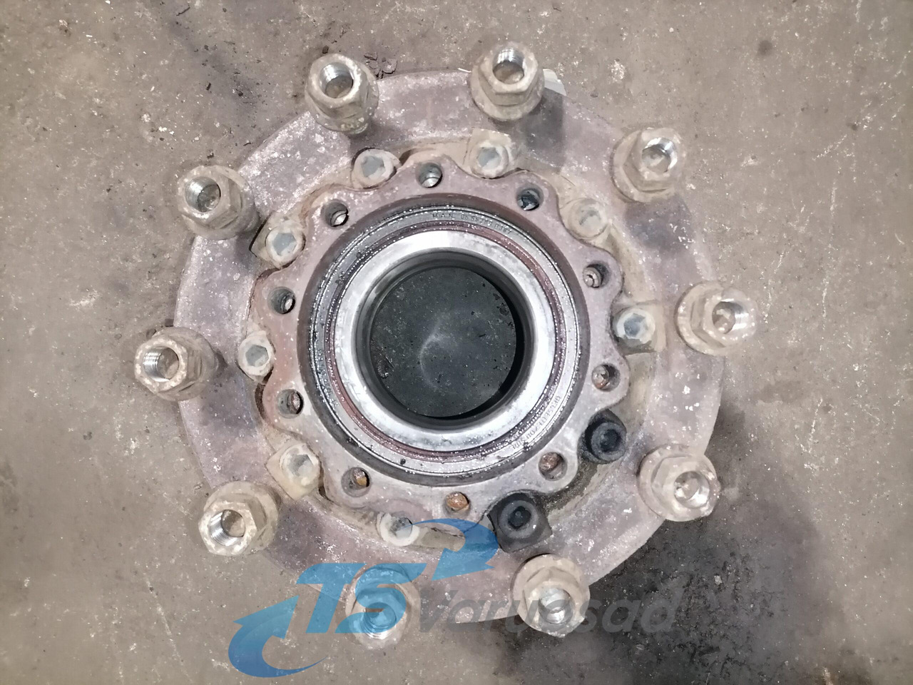 MAN Rear axel hub 81357010155 - רכזת גלגלים עבור משאית: תמונה 4 MAN Rear axel hub 81357010155 - רכזת גלגלים עבור משאית: תמונה 4