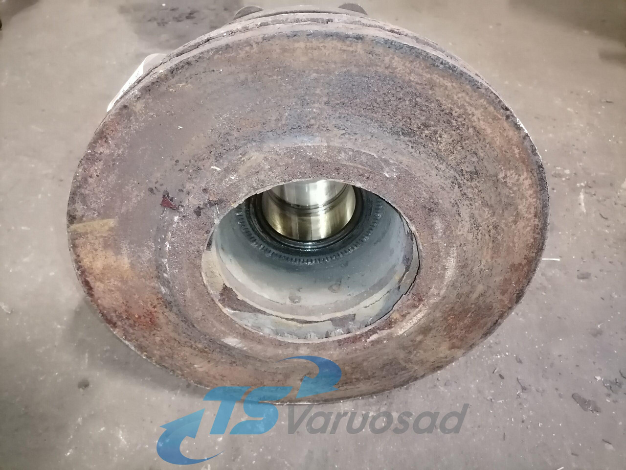 MAN Rear axel hub 81357010155 - רכזת גלגלים עבור משאית: תמונה 4 MAN Rear axel hub 81357010155 - רכזת גלגלים עבור משאית: תמונה 4