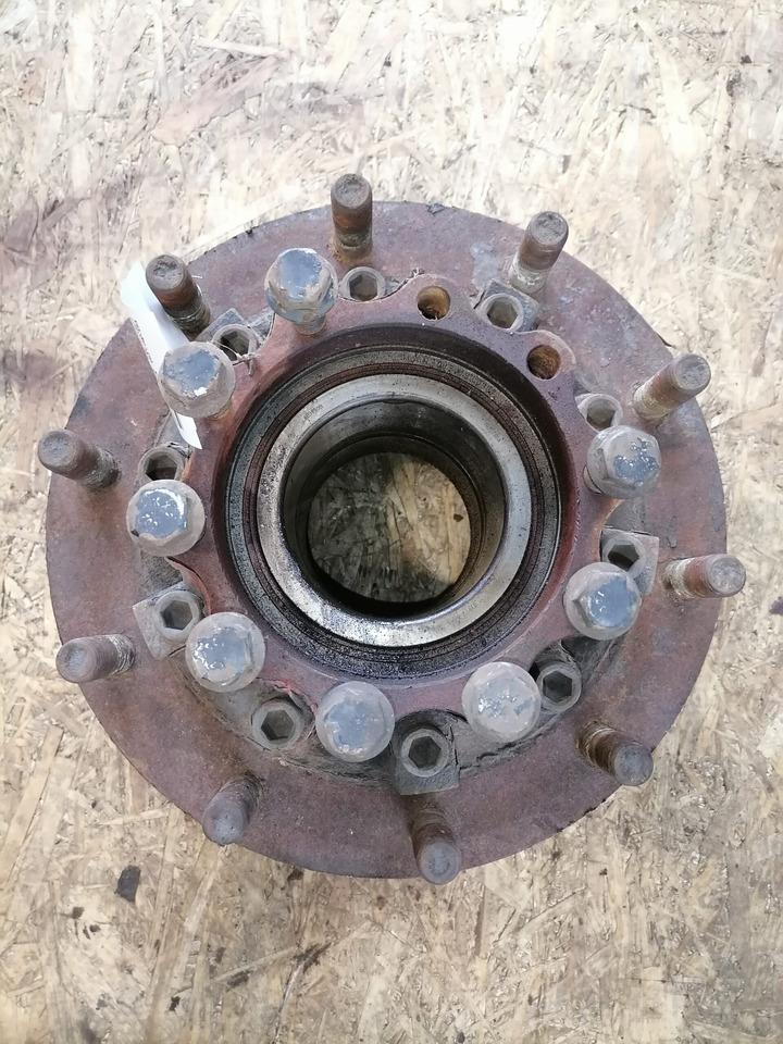 MAN Rear axel hub 81357013155 - רכזת גלגלים עבור משאית: תמונה 2 MAN Rear axel hub 81357013155 - רכזת גלגלים עבור משאית: תמונה 2