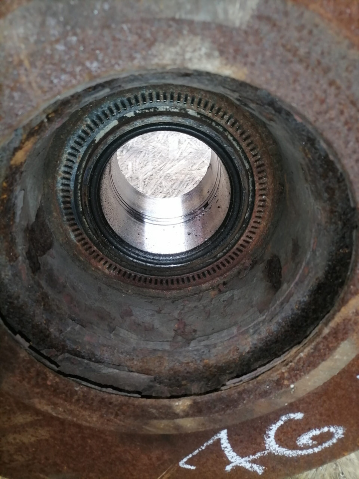 MAN Rear axel hub 81357013155 - רכזת גלגלים עבור משאית: תמונה 5 MAN Rear axel hub 81357013155 - רכזת גלגלים עבור משאית: תמונה 5