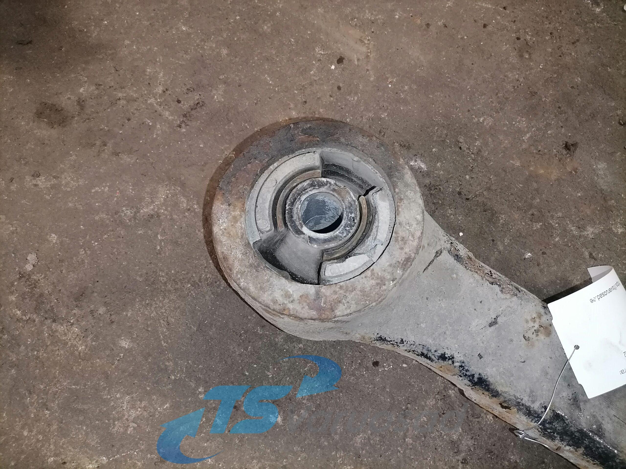 MAN Torque rod 81432203049 - סרן וחלקים עבור משאית: תמונה 2 MAN Torque rod 81432203049 - סרן וחלקים עבור משאית: תמונה 2