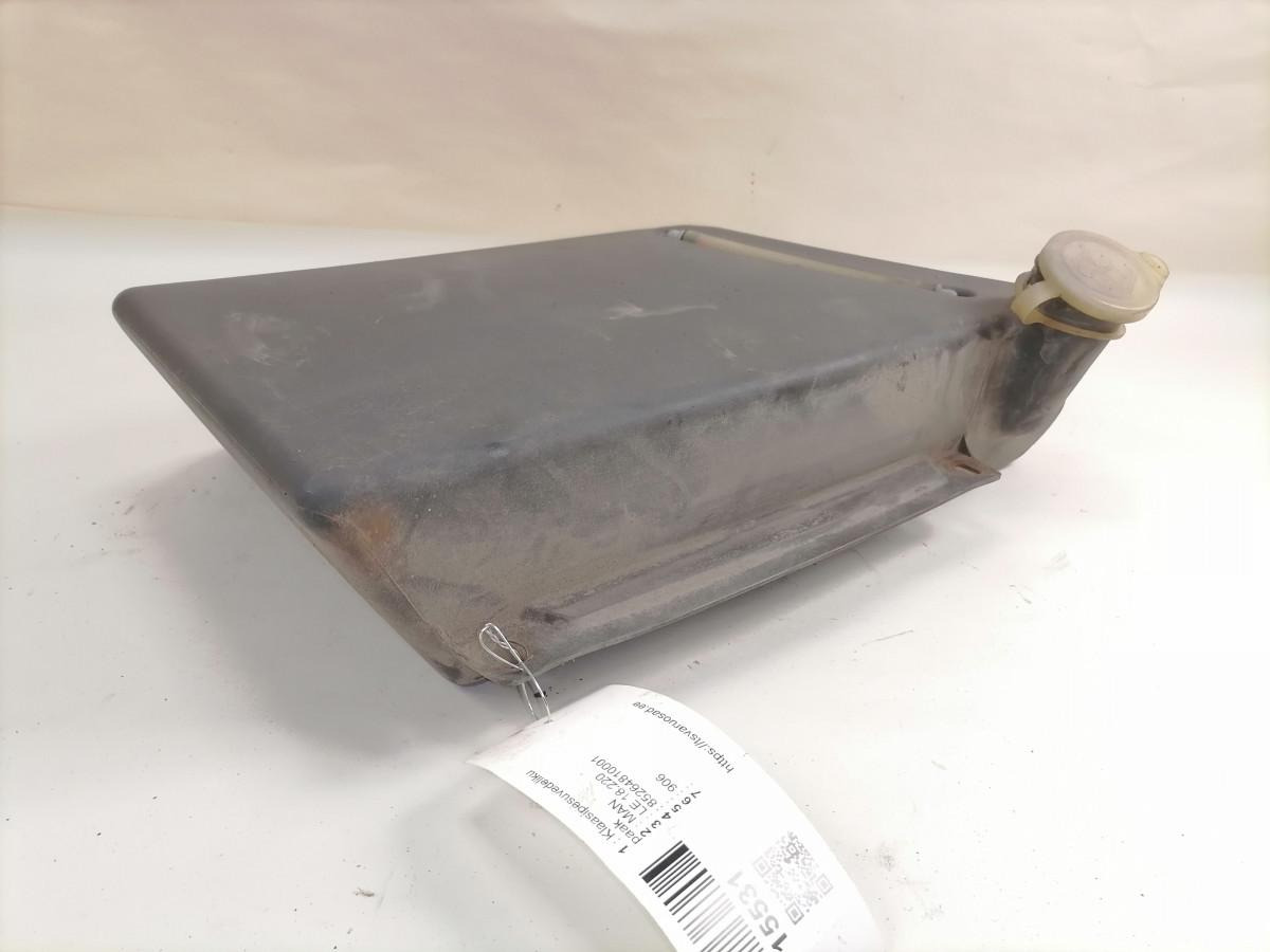 MAN Windscreen washer fluid tank 85264810001 - מגב עבור משאית: תמונה 2 MAN Windscreen washer fluid tank 85264810001 - מגב עבור משאית: תמונה 2