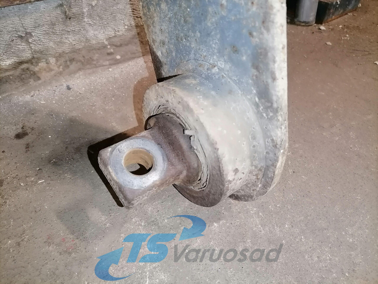 Mercedes-Benz Anti-roll bar A9423200211 - סרגל נגד גלגול עבור משאית: תמונה 3 Mercedes-Benz Anti-roll bar A9423200211 - סרגל נגד גלגול עבור משאית: תמונה 3