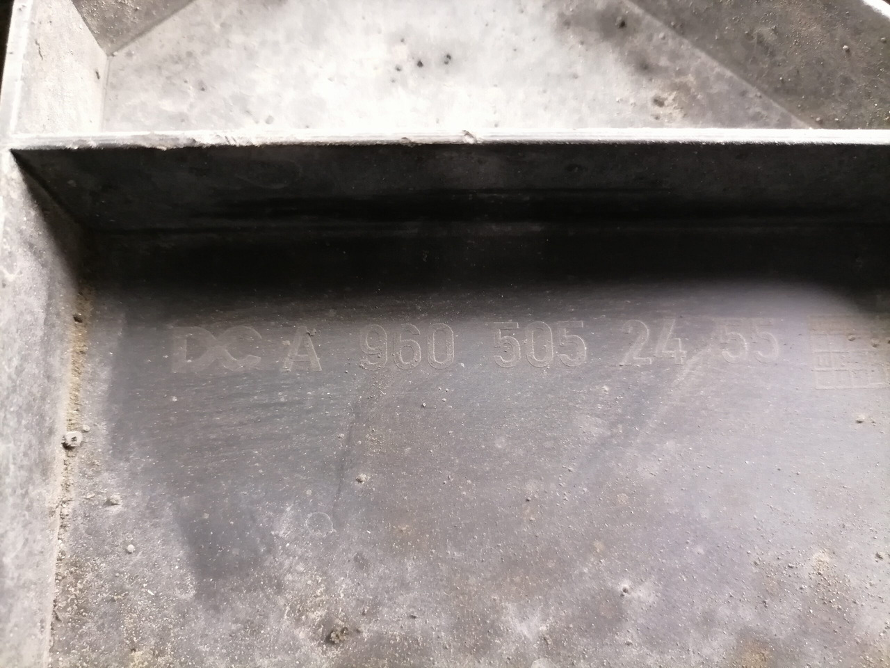 Mercedes-Benz Fan shroud A9605052455 - רדיאטור עבור משאית: תמונה 3 Mercedes-Benz Fan shroud A9605052455 - רדיאטור עבור משאית: תמונה 3