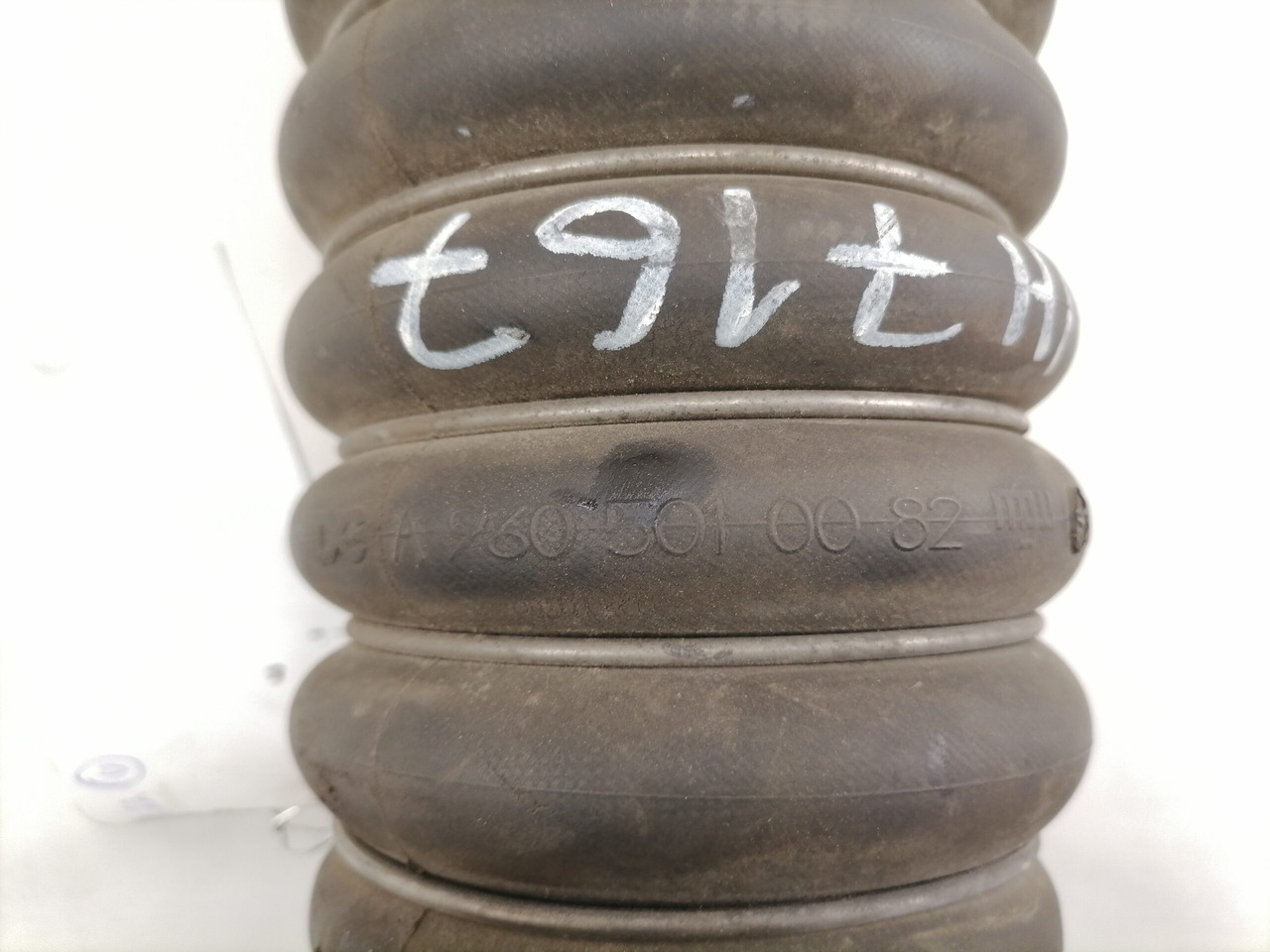 Mercedes-Benz Intercooleri lõdvik A9605010082 - מקרר פנימי עבור משאית: תמונה 4 Mercedes-Benz Intercooleri lõdvik A9605010082 - מקרר פנימי עבור משאית: תמונה 4