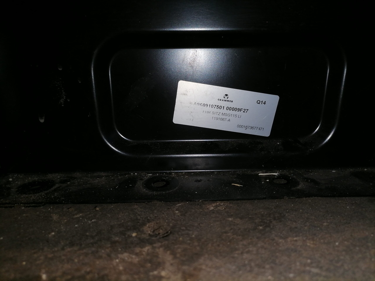 Mercedes-Benz Juhiiste A9609107501 - מושב עבור משאית: תמונה 5 Mercedes-Benz Juhiiste A9609107501 - מושב עבור משאית: תמונה 5