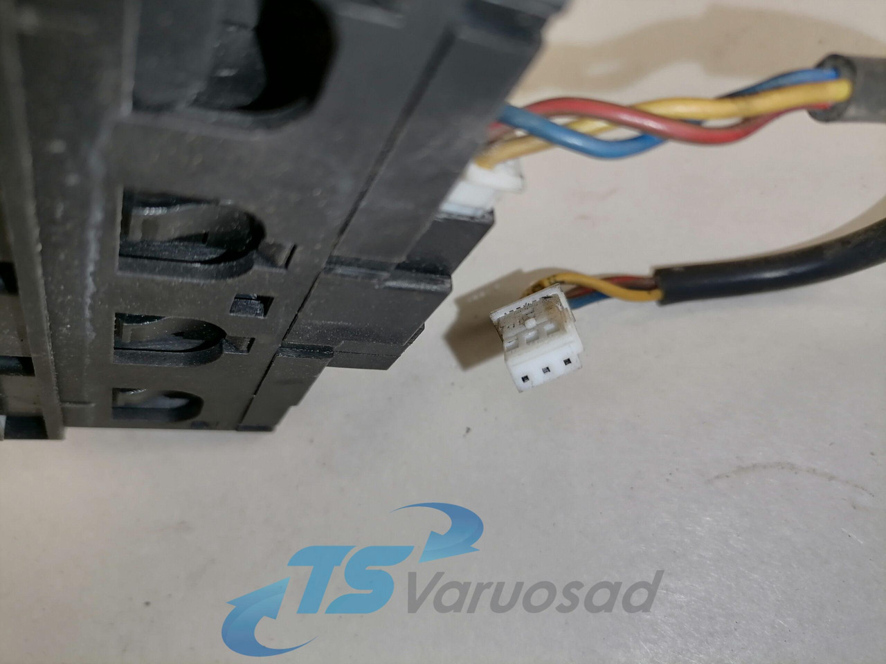 Mercedes-Benz Lülitite moodul 9435400146 - תא עבור משאית: תמונה 3 Mercedes-Benz Lülitite moodul 9435400146 - תא עבור משאית: תמונה 3