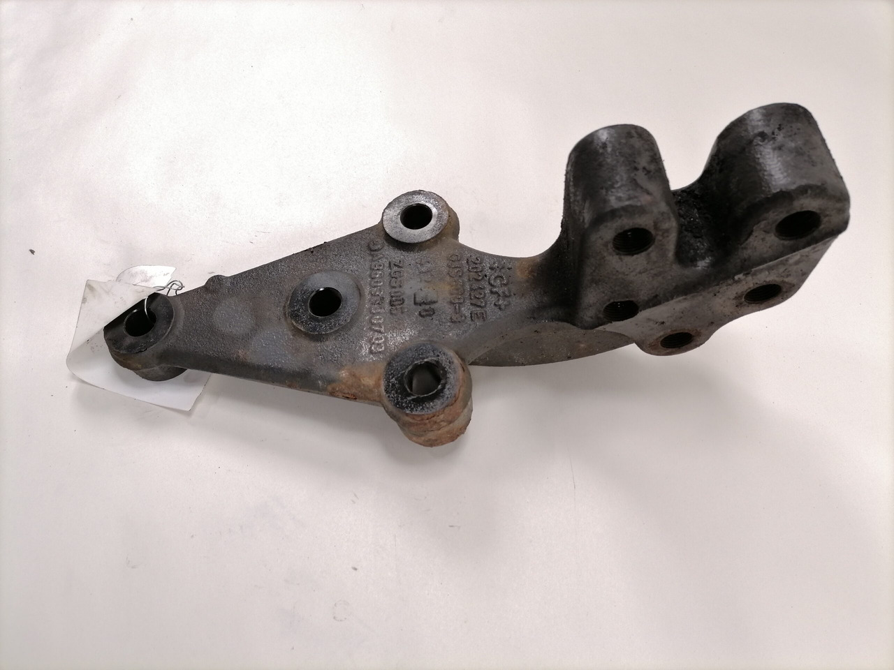 Mercedes-Benz Raami kronstein A9603330703 - מסגרת/ שלדה עבור משאית: תמונה 3 Mercedes-Benz Raami kronstein A9603330703 - מסגרת/ שלדה עבור משאית: תמונה 3