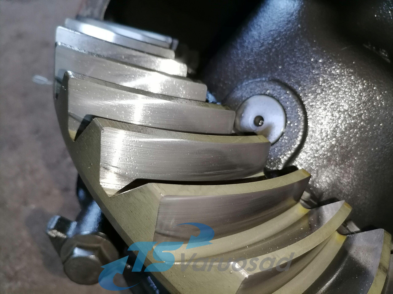 Mercedes-Benz Reduktor HL 6/3 DCLS - 13 / 2,846 A0003504303 - הנעה סופית עבור משאית: תמונה 3 Mercedes-Benz Reduktor HL 6/3 DCLS - 13 / 2,846 A0003504303 - הנעה סופית עבור משאית: תמונה 3