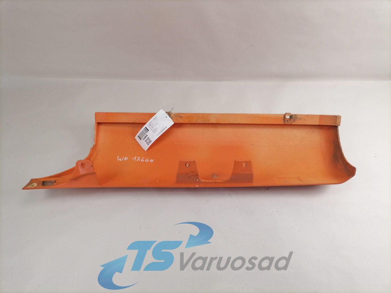Renault Kabiini nurgapõsk, vasak 5010353331 - גריל עבור משאית: תמונה 2 Renault Kabiini nurgapõsk, vasak 5010353331 - גריל עבור משאית: תמונה 2