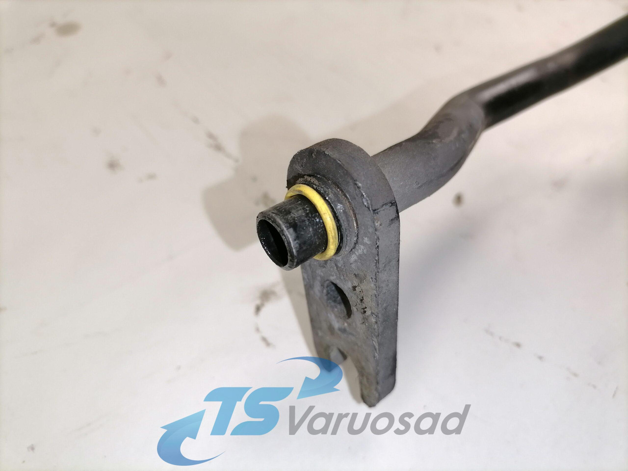 Scania A/C pipe 1745738 - חימום/ אוורור עבור משאית: תמונה 2 Scania A/C pipe 1745738 - חימום/ אוורור עבור משאית: תמונה 2