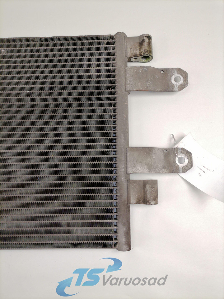 Scania A/C radiator 1921284 - חימום/ אוורור עבור משאית: תמונה 5 Scania A/C radiator 1921284 - חימום/ אוורור עבור משאית: תמונה 5