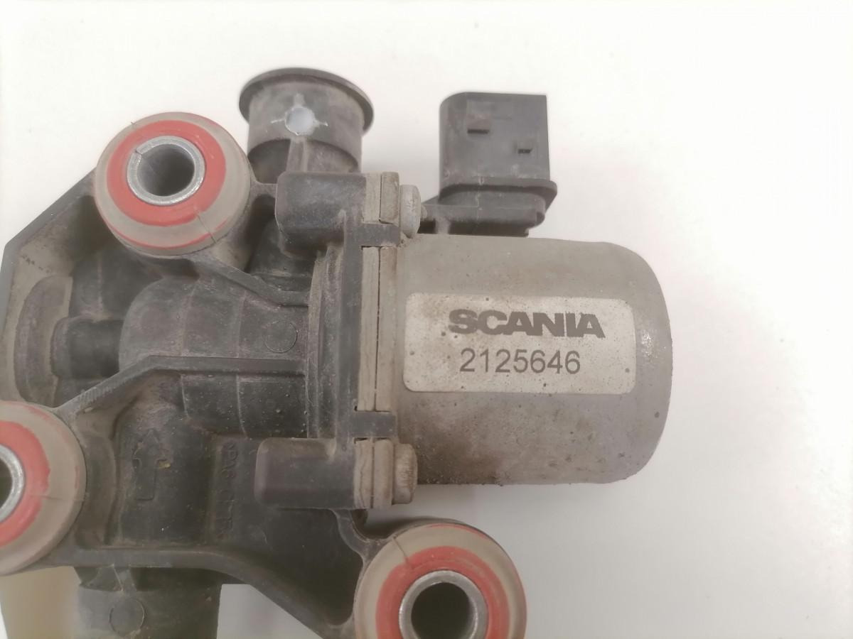 Scania ADBlue klapp 2125646 - מערכת דלק עבור משאית: תמונה 4 Scania ADBlue klapp 2125646 - מערכת דלק עבור משאית: תמונה 4