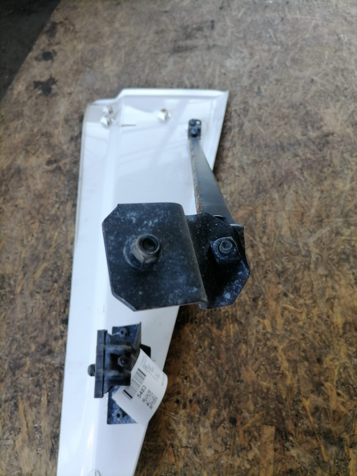 Scania Air deflector 1348513 - אווירודינמיקה/ ספוילר עבור משאית: תמונה 5 Scania Air deflector 1348513 - אווירודינמיקה/ ספוילר עבור משאית: תמונה 5