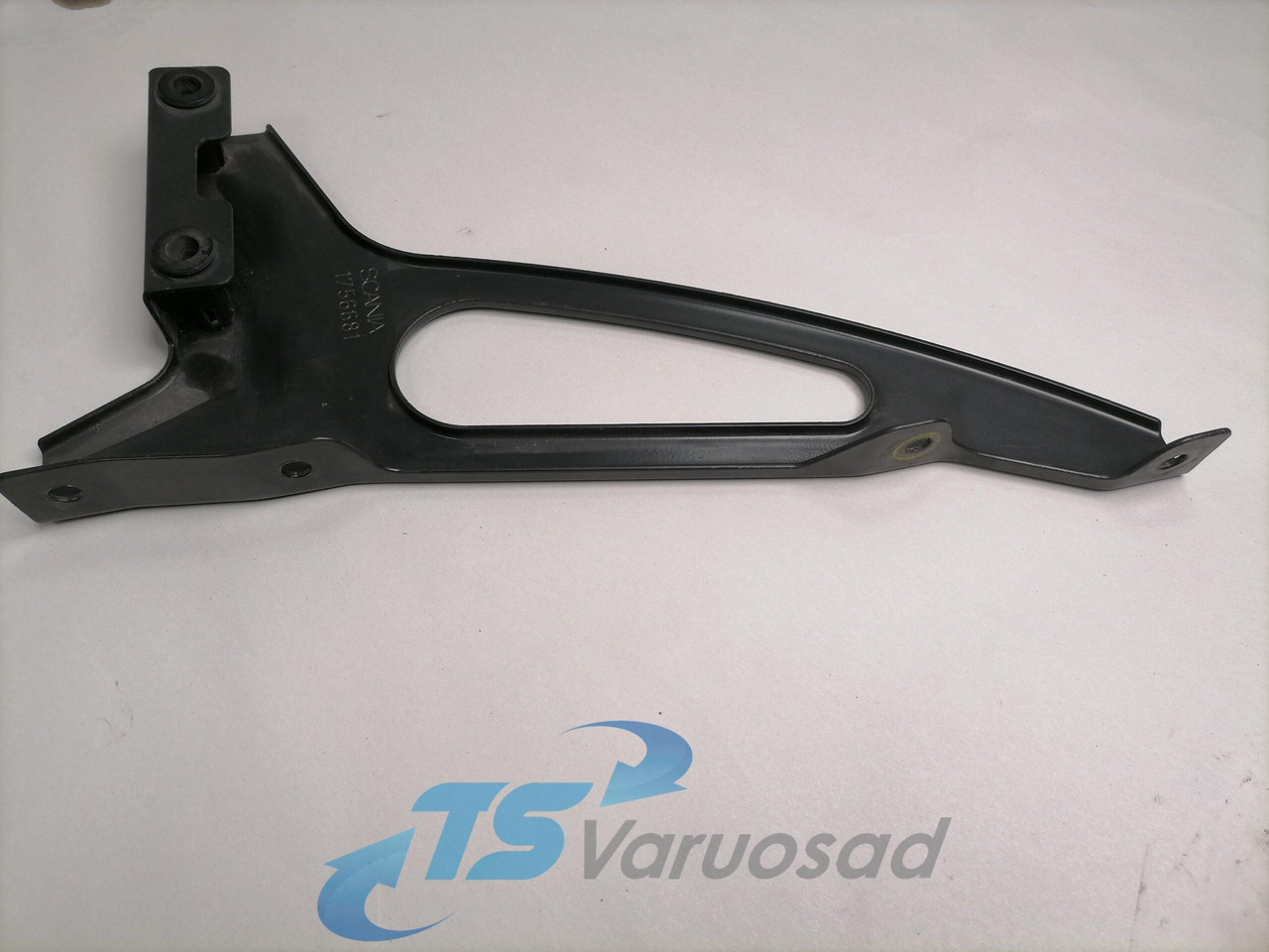 Scania Air deflector bracket 1756681 - אווירודינמיקה/ ספוילר עבור משאית: תמונה 3 Scania Air deflector bracket 1756681 - אווירודינמיקה/ ספוילר עבור משאית: תמונה 3