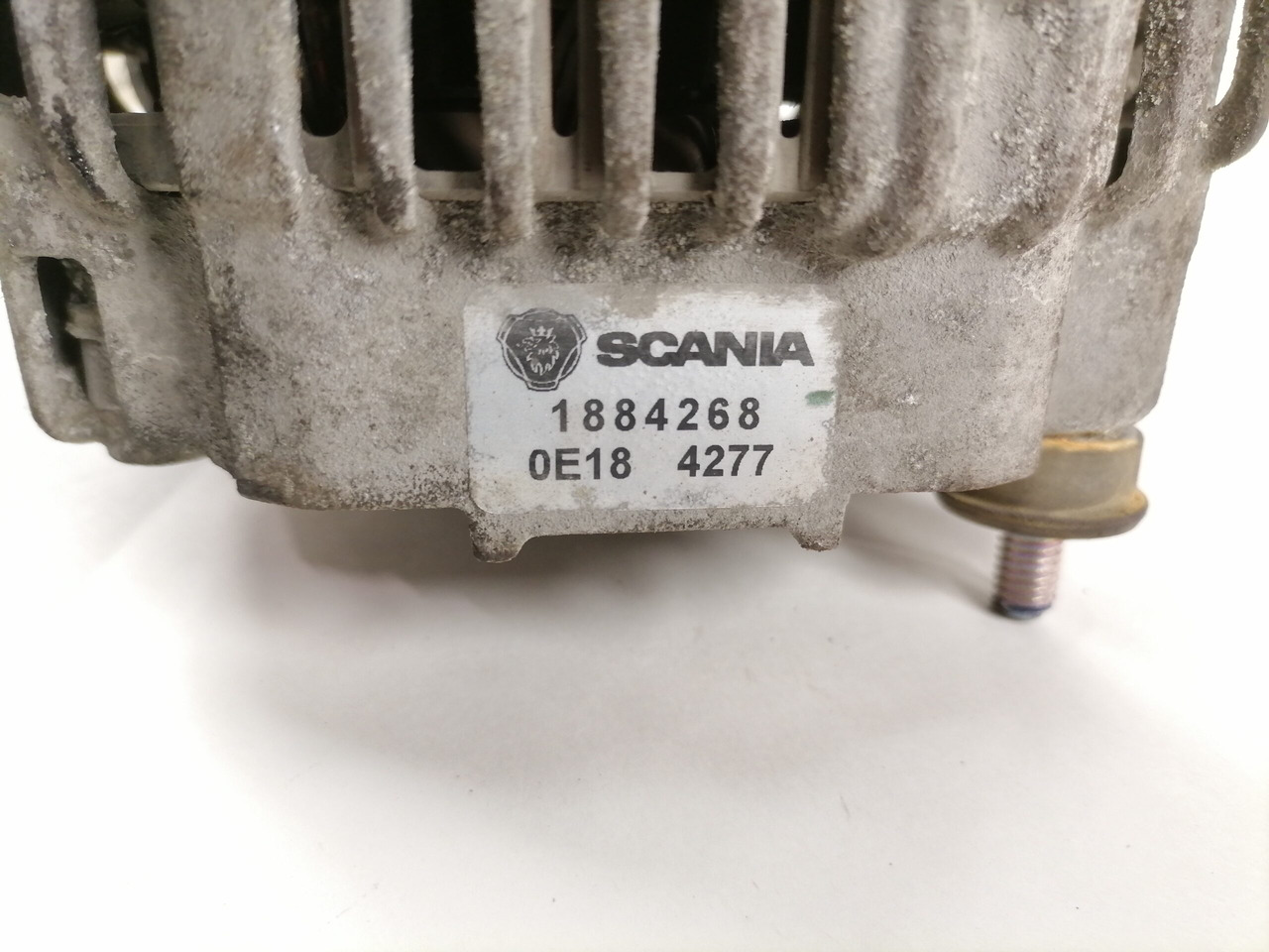 Scania Alternator 1884268 - אלטרנטור עבור משאית: תמונה 2 Scania Alternator 1884268 - אלטרנטור עבור משאית: תמונה 2
