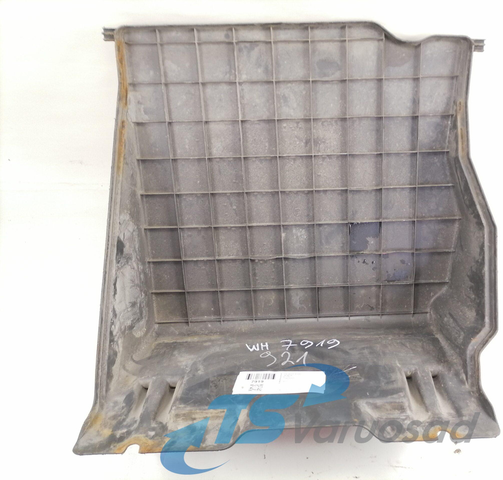 Scania Battery cover 1362693 - מצבר עבור משאית: תמונה 3 Scania Battery cover 1362693 - מצבר עבור משאית: תמונה 3