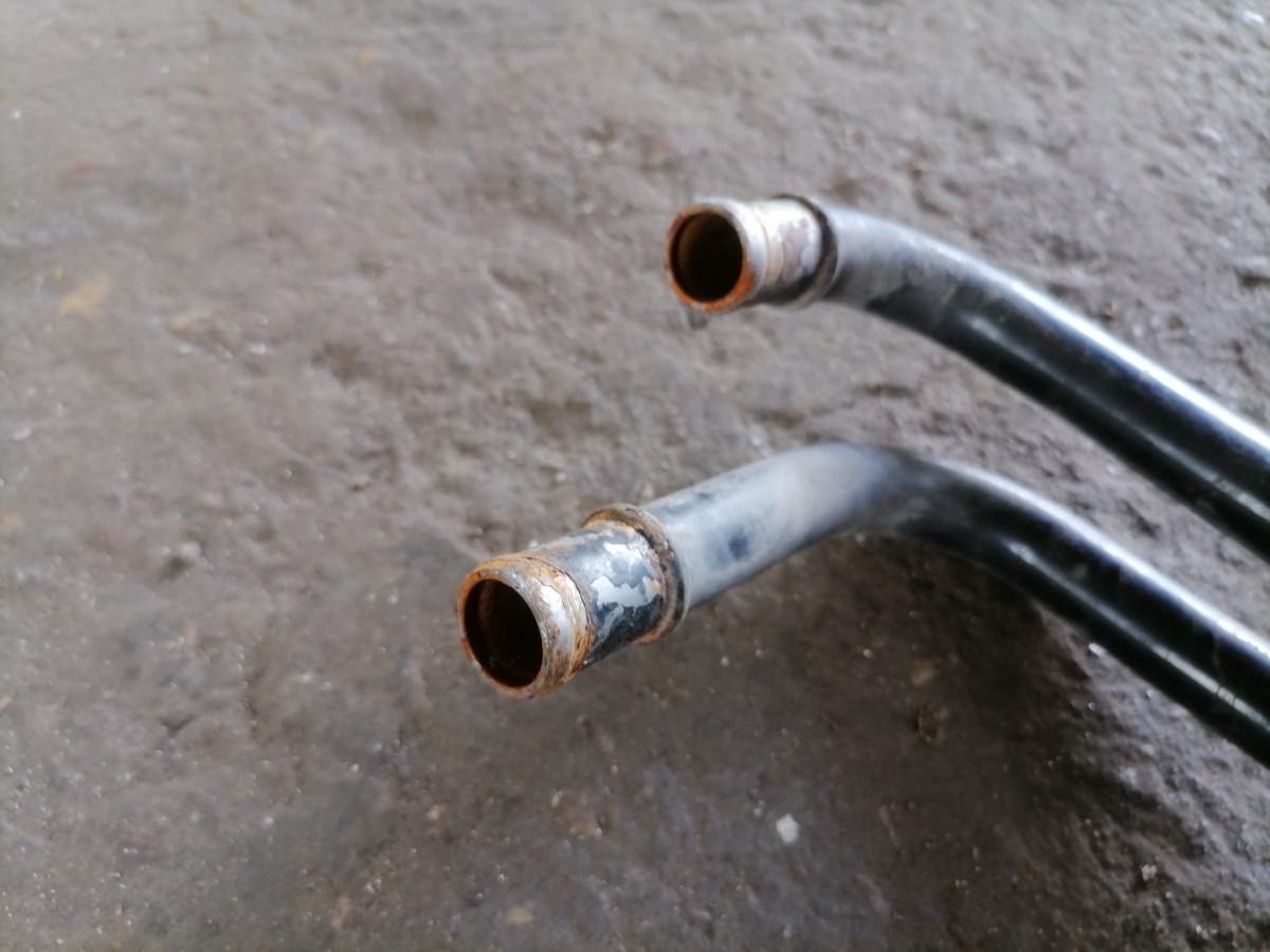 Scania Coolant pipe 1883377 - מערכת קירור עבור משאית: תמונה 3 Scania Coolant pipe 1883377 - מערכת קירור עבור משאית: תמונה 3