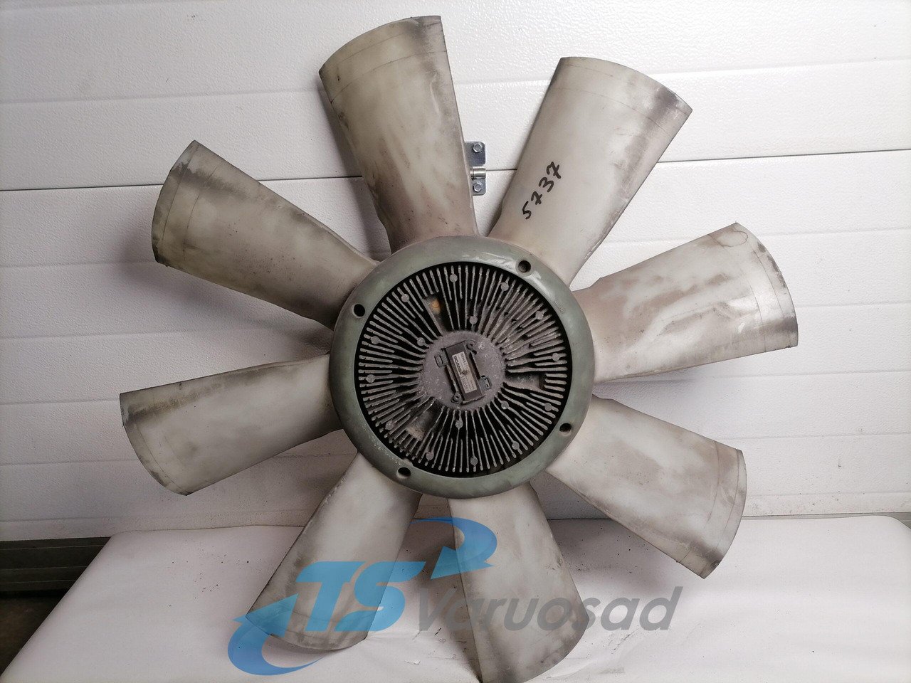 Scania Cooling fan 1392261 - מאוורר עבור משאית: תמונה 1 Scania Cooling fan 1392261 - מאוורר עבור משאית: תמונה 1