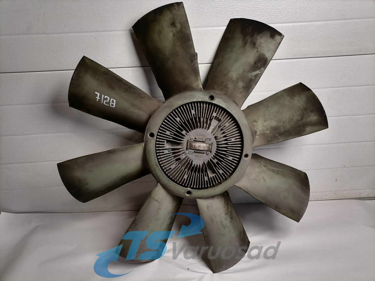 Scania Cooling fan 1392261 - מאוורר עבור משאית: תמונה 1 Scania Cooling fan 1392261 - מאוורר עבור משאית: תמונה 1
