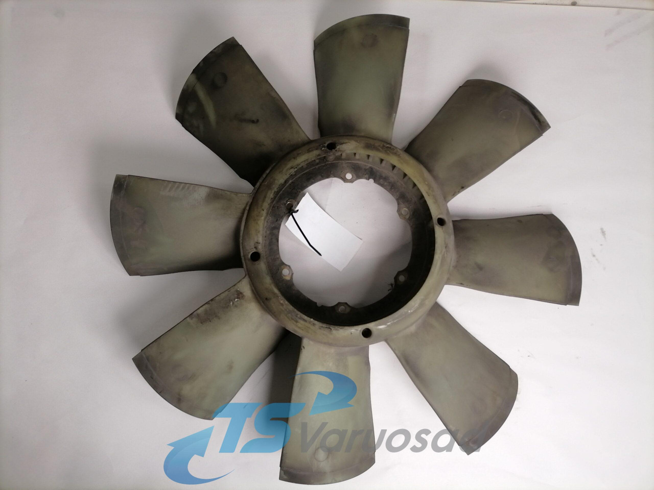 Scania Cooling fan 1411429 - מאוורר עבור משאית: תמונה 1 Scania Cooling fan 1411429 - מאוורר עבור משאית: תמונה 1