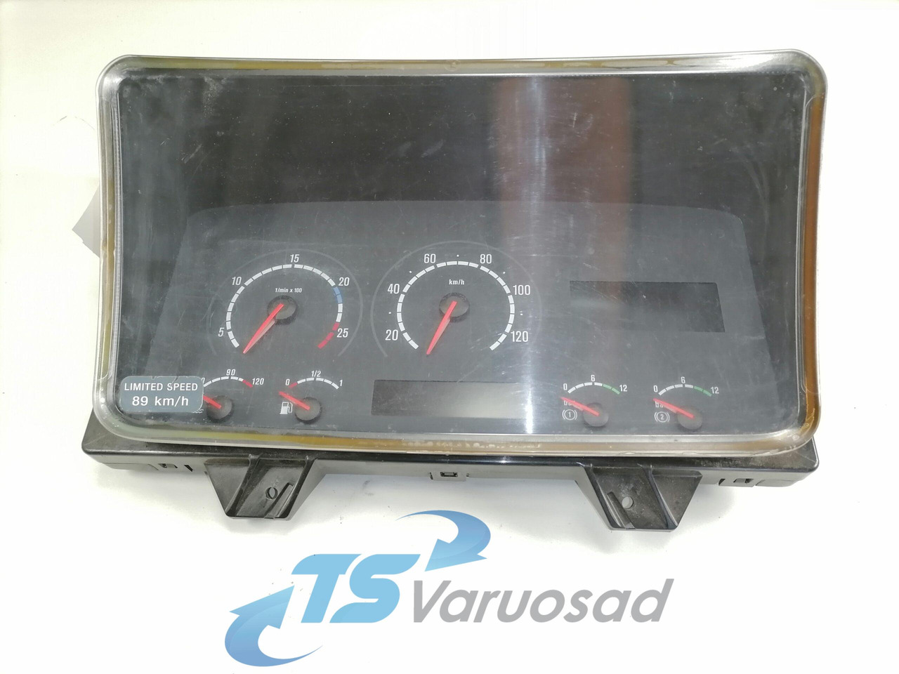 Scania Dashboard 1752625 - לוח מחוונים עבור משאית: תמונה 2 Scania Dashboard 1752625 - לוח מחוונים עבור משאית: תמונה 2