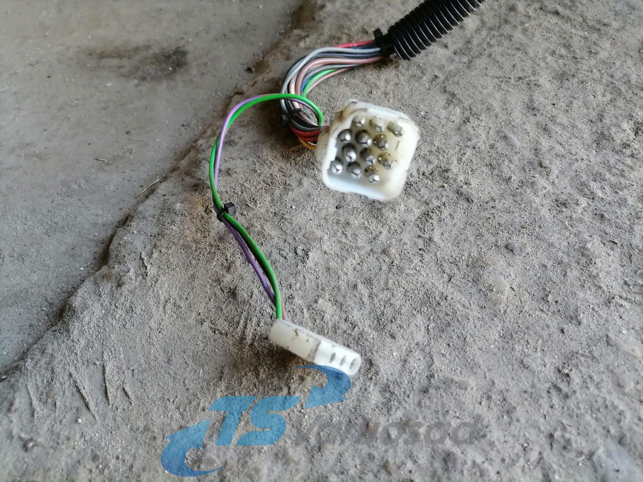 Scania Door 1476535 - דלת וחלקים עבור משאית: תמונה 4 Scania Door 1476535 - דלת וחלקים עבור משאית: תמונה 4