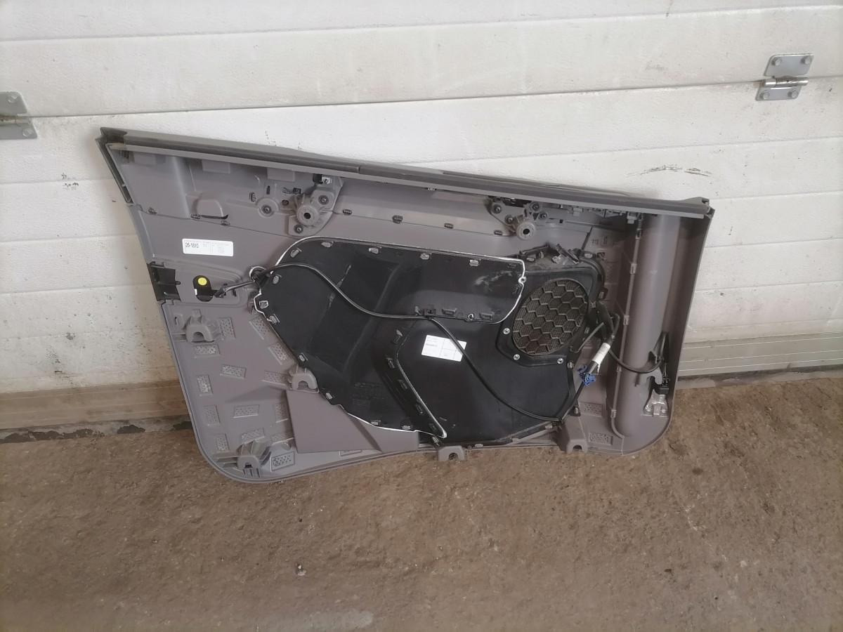 Scania Door trim panel 2935304 - דלת וחלקים עבור משאית: תמונה 4 Scania Door trim panel 2935304 - דלת וחלקים עבור משאית: תמונה 4