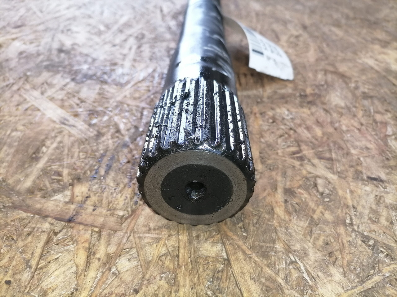 Scania Drive shaft 1368178 - גל הנעה עבור משאית: תמונה 3 Scania Drive shaft 1368178 - גל הנעה עבור משאית: תמונה 3