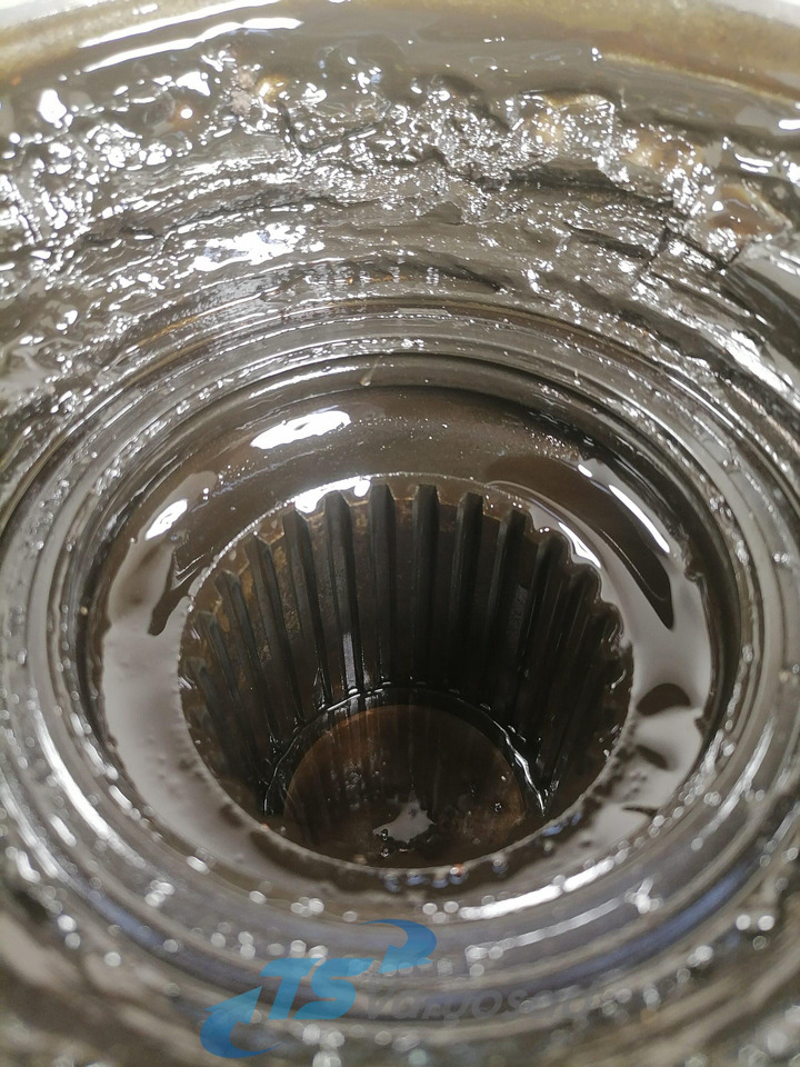 Scania Drive shaft cover 1539231 - גל הנעה עבור משאית: תמונה 3 Scania Drive shaft cover 1539231 - גל הנעה עבור משאית: תמונה 3