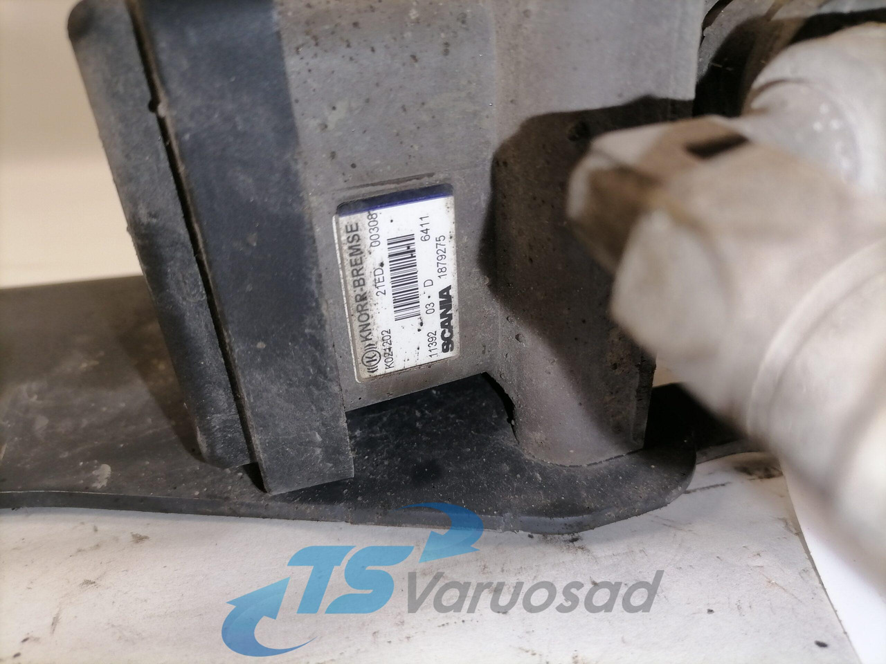 Scania EBS brake valve 1879275 - שסתום בלמים עבור משאית: תמונה 3 Scania EBS brake valve 1879275 - שסתום בלמים עבור משאית: תמונה 3