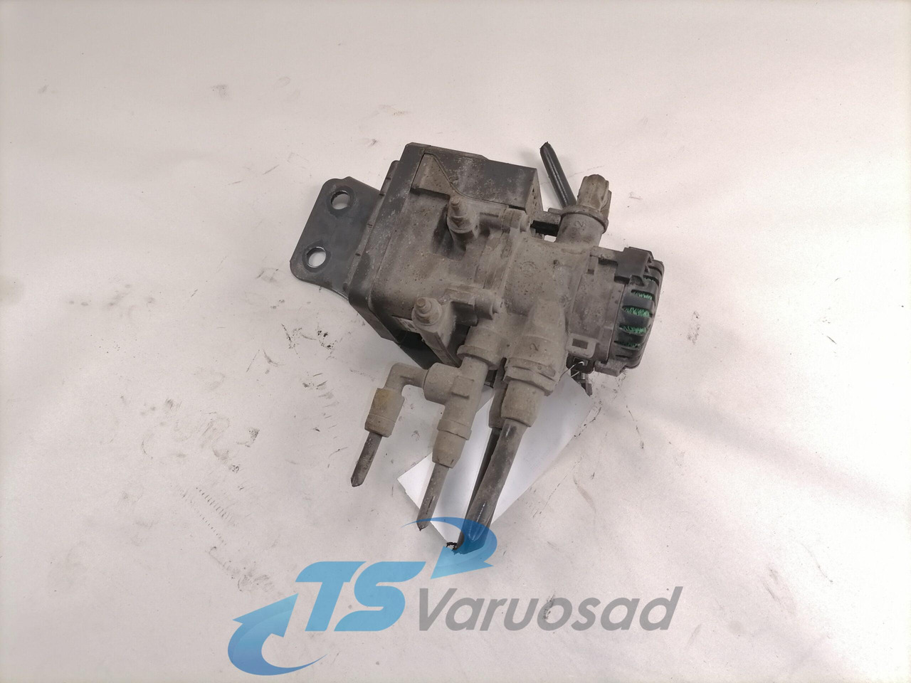 Scania EBS brake valve 1879275 - שסתום בלמים עבור משאית: תמונה 1 Scania EBS brake valve 1879275 - שסתום בלמים עבור משאית: תמונה 1