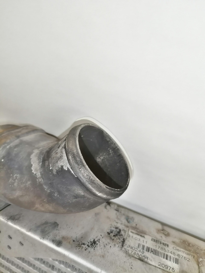 Scania EGR radiator 1785348 - מקרר EGR עבור משאית: תמונה 2 Scania EGR radiator 1785348 - מקרר EGR עבור משאית: תמונה 2