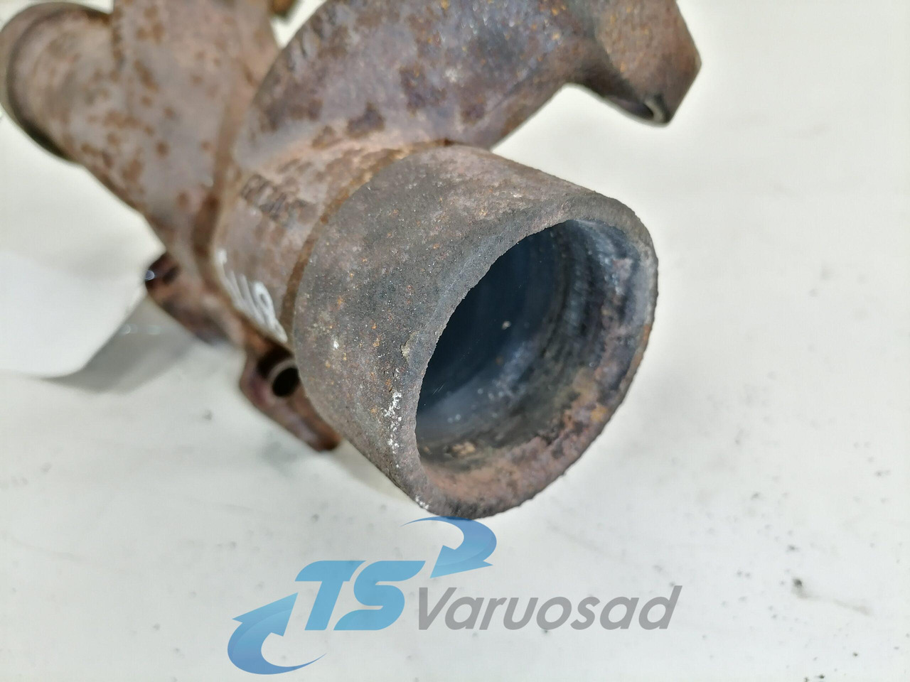 Scania Exhaust mainfold 1470305 - יריעת פליטה עבור משאית: תמונה 3 Scania Exhaust mainfold 1470305 - יריעת פליטה עבור משאית: תמונה 3