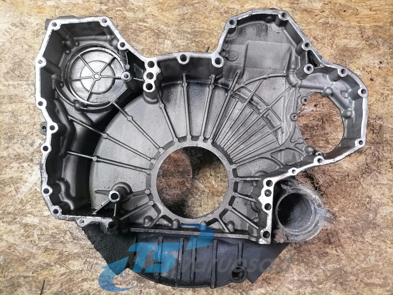 Scania Flywheel housing 1793662 - גלגל תנופה עבור משאית: תמונה 3 Scania Flywheel housing 1793662 - גלגל תנופה עבור משאית: תמונה 3