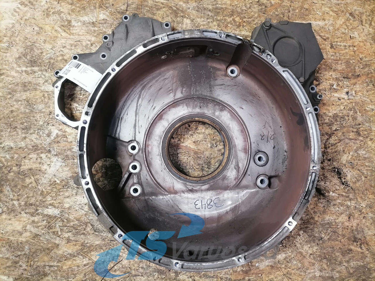 גלגל תנופה עבור משאית Scania Flywheel housing 1940447: תמונה 6 גלגל תנופה עבור משאית Scania Flywheel housing 1940447: תמונה 6