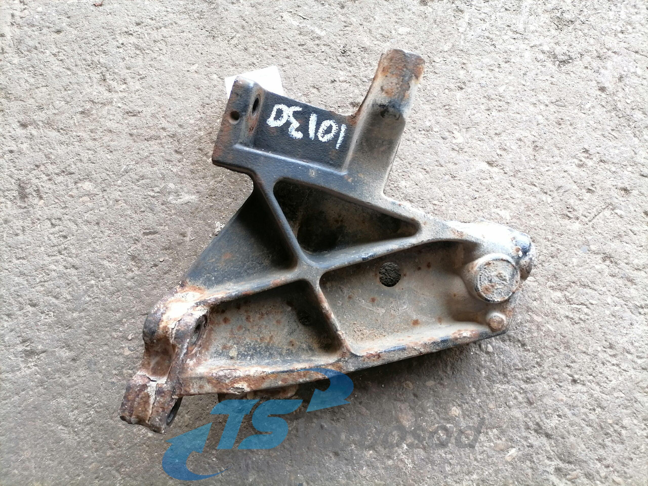 Scania Front bumper carrier 1431601 - פגוש עבור משאית: תמונה 3 Scania Front bumper carrier 1431601 - פגוש עבור משאית: תמונה 3