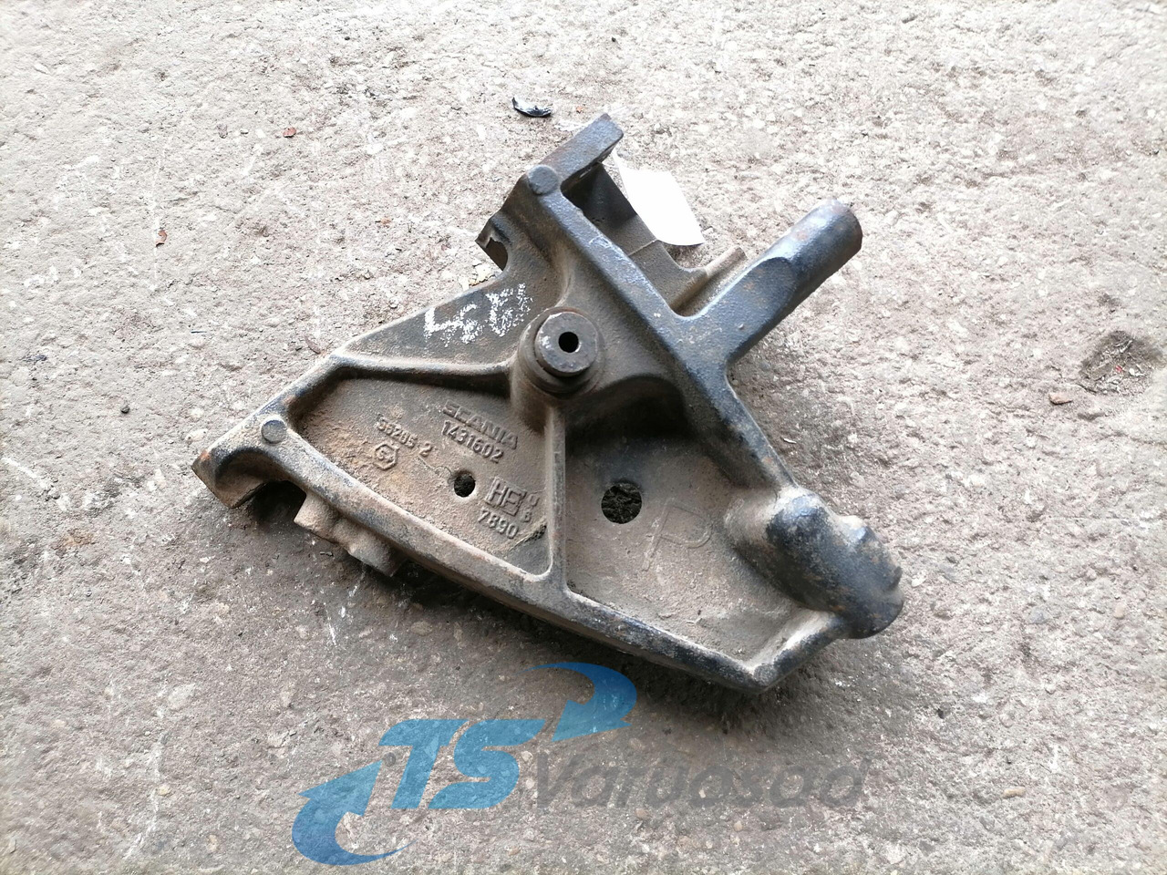 Scania Front bumper carrier 1431602 - פגוש עבור משאית: תמונה 1 Scania Front bumper carrier 1431602 - פגוש עבור משאית: תמונה 1