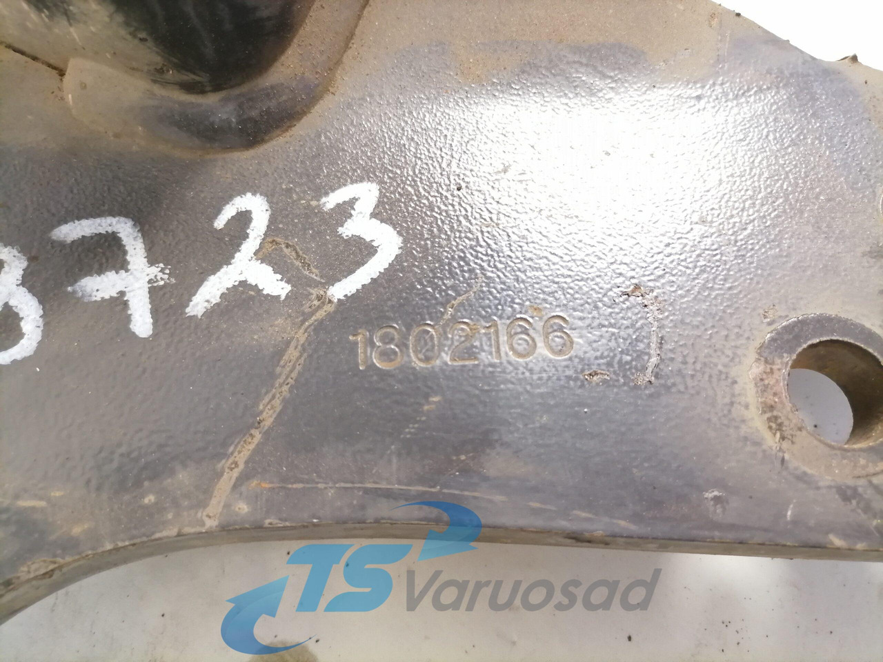 Scania Front bumper carrier 1802166 - פגוש עבור משאית: תמונה 3 Scania Front bumper carrier 1802166 - פגוש עבור משאית: תמונה 3