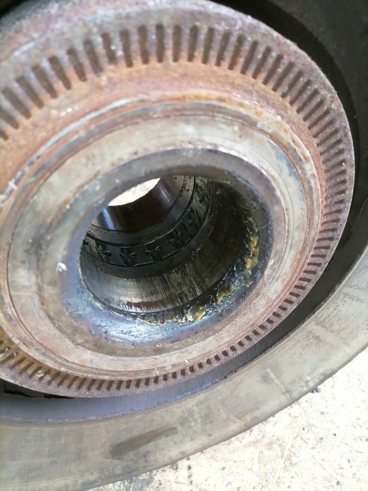 Scania Front hub 1724406 - רכזת גלגלים עבור משאית: תמונה 4 Scania Front hub 1724406 - רכזת גלגלים עבור משאית: תמונה 4