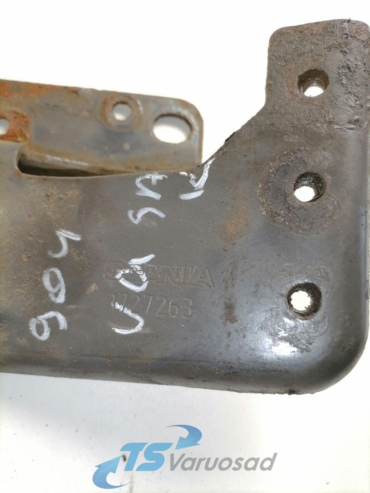 Scania Grille panel hinge 1727263 - גריל עבור משאית: תמונה 2 Scania Grille panel hinge 1727263 - גריל עבור משאית: תמונה 2