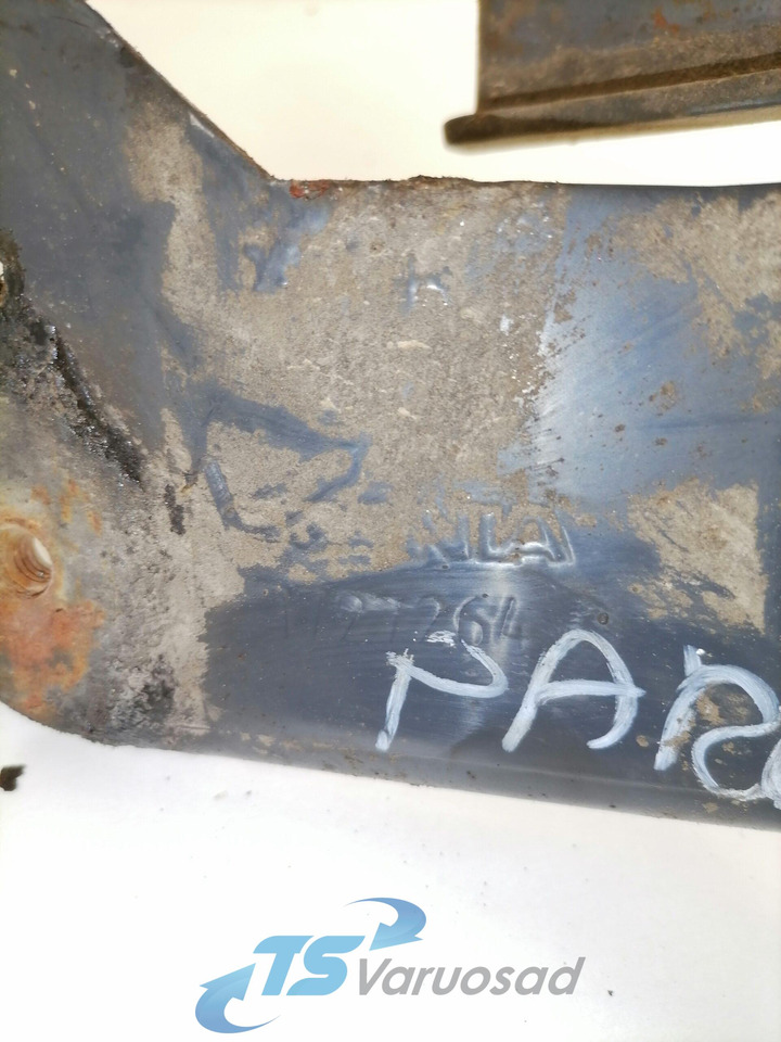 Scania Grille panel hinge 1727264 - גריל עבור משאית: תמונה 3 Scania Grille panel hinge 1727264 - גריל עבור משאית: תמונה 3