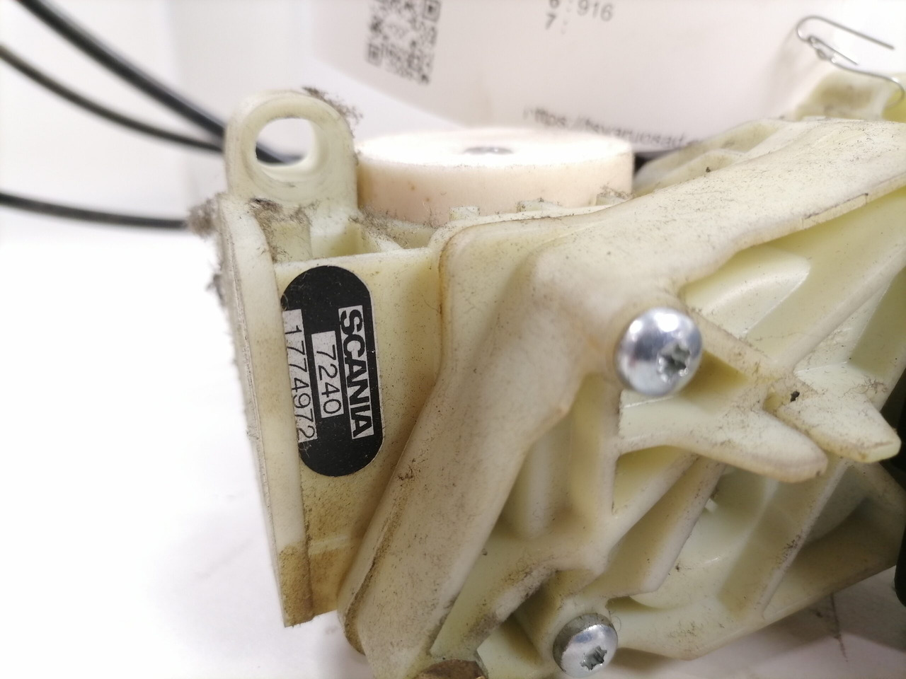 Scania Handbrake control lever 1774972 - חלק אוניברסלי עבור משאית: תמונה 2 Scania Handbrake control lever 1774972 - חלק אוניברסלי עבור משאית: תמונה 2