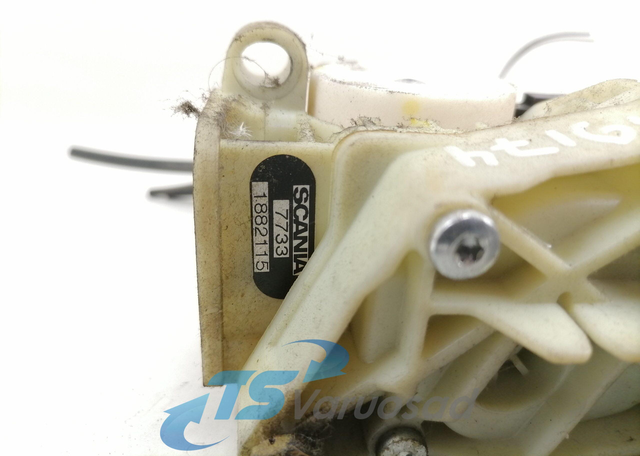 Scania Handbrake control lever 1882115 - חלק אוניברסלי עבור משאית: תמונה 3 Scania Handbrake control lever 1882115 - חלק אוניברסלי עבור משאית: תמונה 3
